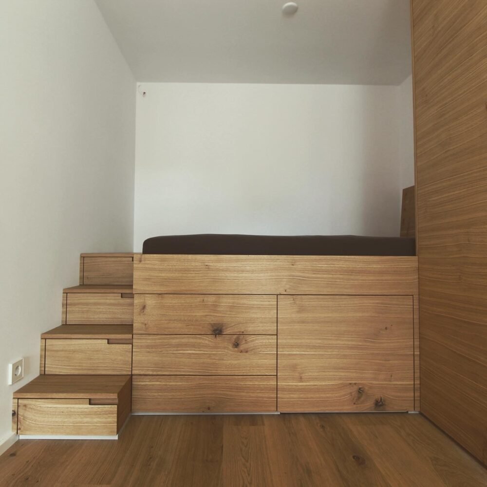 Tiny Living – Stauraumbett mit Schrank