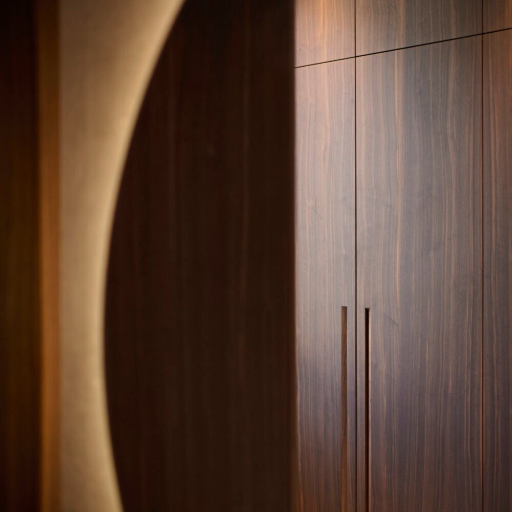 Garderobe in Nussbaum